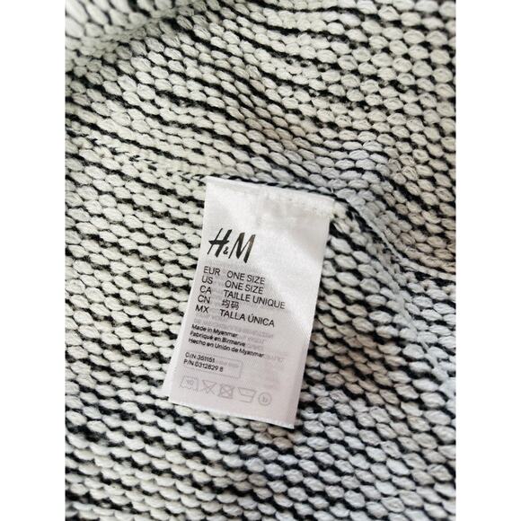 H&M Unisex Black & White Ribbed Cowl Neck Infinity Scarf Soft Onesize - Picture 3 of 8